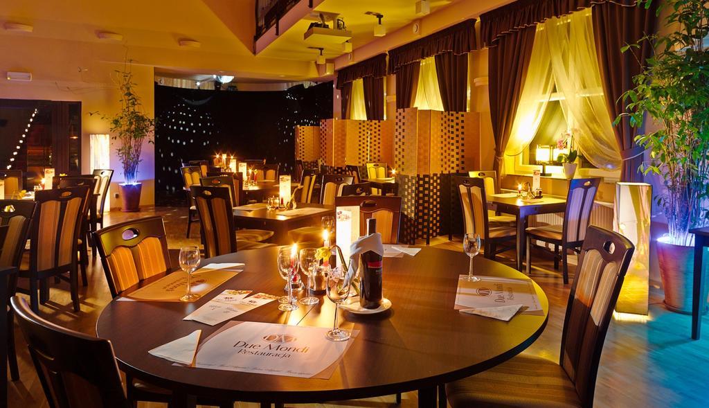 Aura - Hotel & Restaurant & Sauna Zielona Góra Extérieur photo